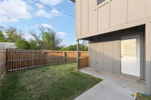 1015 N 10th St, Killeen, TX 76541 - Photo 21