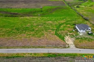 2395 Partnership Rd, Seguin, TX 78155 - Photo 13