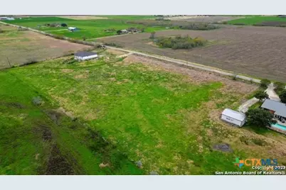 2395 Partnership Road, Seguin, TX 78155 - Photo 9