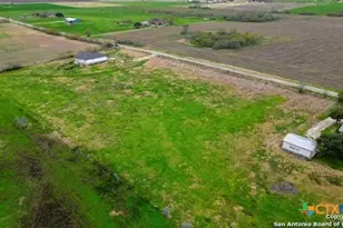 2395 Partnership Rd, Seguin, TX 78155 - Photo 9