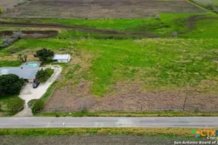 2395 Partnership Rd, Seguin, TX 78155 - Photo 11