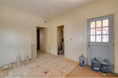 116 S Cypress Avenue, Luling, TX 78648 - Photo 11