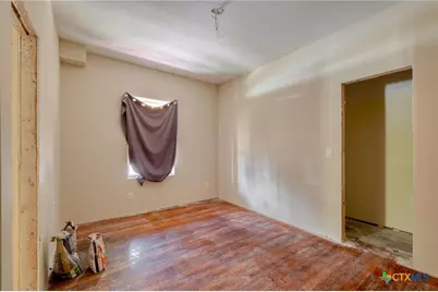 116 S Cypress Avenue, Luling, TX 78648 - Photo 13