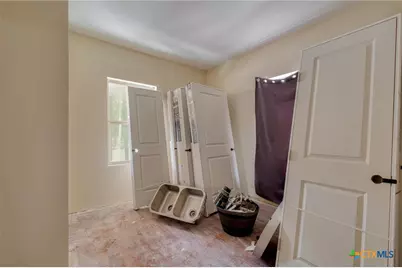 116 S Cypress Avenue, Luling, TX 78648 - Photo 15