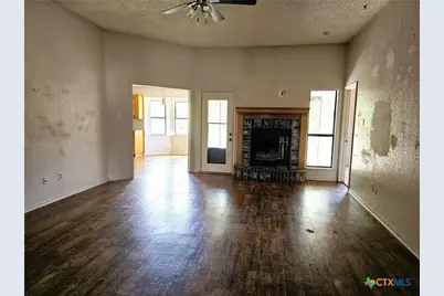 218 Atkinson Avenue, Copperas Cove, TX 76522 - Photo 3