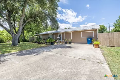 313 Dan Avenue, Port Lavaca, TX 77979 - Photo 1