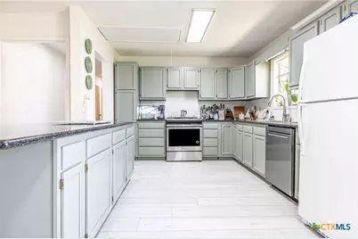 313 Dan Avenue, Port Lavaca, TX 77979 - Photo 7