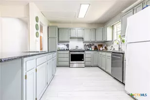 313 Dan Ave, Port Lavaca, TX 77979 - Photo 7