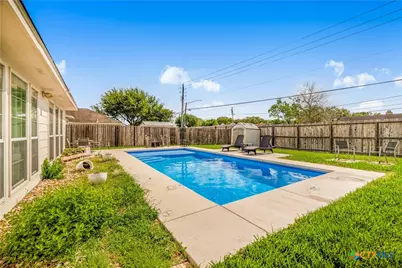 330 Macon Creek, Victoria, TX 77901 - Photo 33