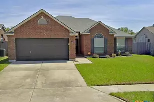 330 Macon Creek, Victoria, TX 77901 - Photo 1