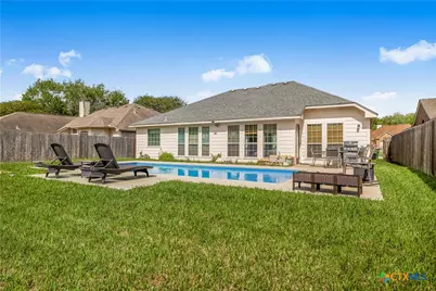 330 Macon Creek, Victoria, TX 77901 - Photo 35