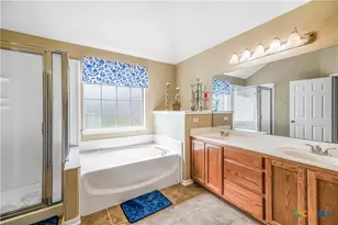 330 Macon Creek, Victoria, TX 77901 - Photo 23