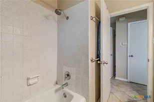 324 Craddock Ave, San Marcos, TX 78666 - Photo 7