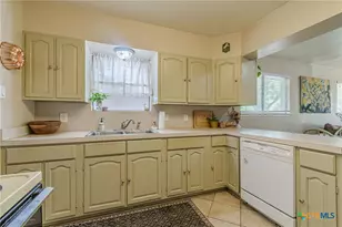 324 Craddock Ave, San Marcos, TX 78666 - Photo 17