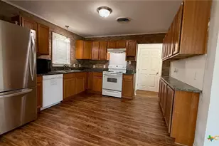 301 Highland Dr, Burnet, TX 78611 - Photo 11