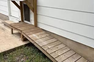 1100 Dartmouth St, San Marcos, TX 78666 - Photo 17