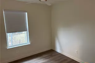 1100 Dartmouth St, San Marcos, TX 78666 - Photo 11