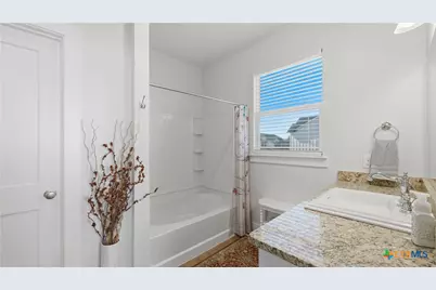 243 Sapphire, New Braunfels, TX 78130 - Photo 23