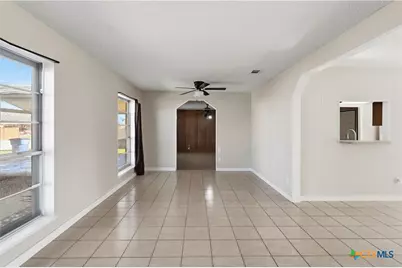 102 Runnel Street, Seguin, TX 78155 - Photo 3