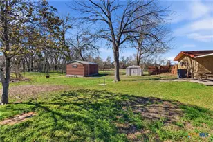 102 Runnel St, Seguin, TX 78155 - Photo 33