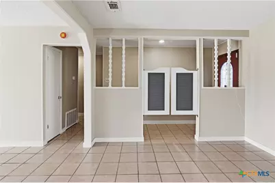 102 Runnel Street, Seguin, TX 78155 - Photo 5