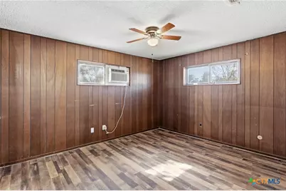 102 Runnel Street, Seguin, TX 78155 - Photo 17