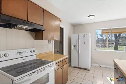 102 Runnel Street, Seguin, TX 78155 - Photo 13