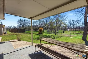 102 Runnel St, Seguin, TX 78155 - Photo 31