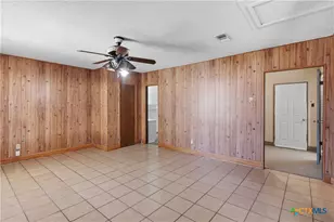 102 Runnel St, Seguin, TX 78155 - Photo 23