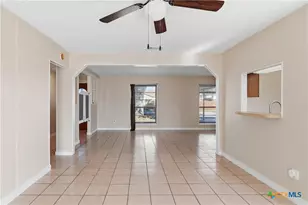 102 Runnel St, Seguin, TX 78155 - Photo 7
