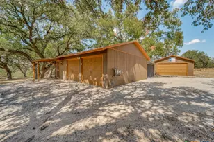 1660 McIver Rd, Canyon Lake, TX 78133 - Photo 25
