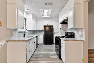 3305 Forest Hill Drive, Killeen, TX 76542 - Photo 9