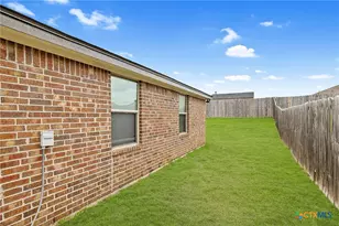 1202 Loyal Ln, Killeen, TX 76549 - Photo 37