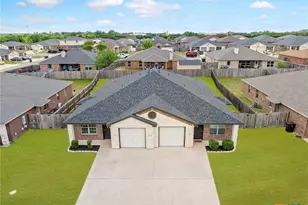 1202 Loyal Ln, Killeen, TX 76549 - Photo 1