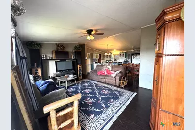 1255 Mt Pleasant Road, Kingsbury, TX 78638 - Photo 3