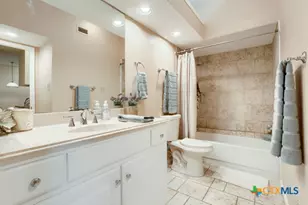 8655 Datapoint Dr, San Antonio, TX 78229 - Photo 19