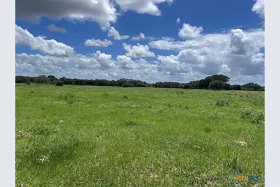 1022 County Road 438, Yoakum, TX 77995 - Photo 23