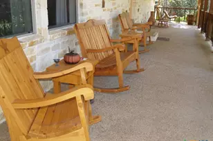 901 Deertrail Dr, San Marcos, TX 78666 - Photo 31