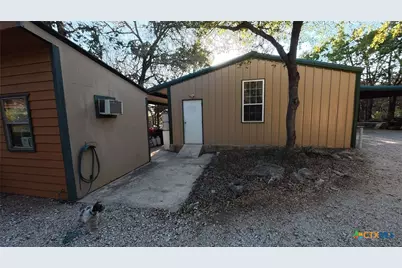 901 Deertrail Drive, San Marcos, TX 78666 - Photo 39