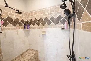 901 Deertrail Dr, San Marcos, TX 78666 - Photo 21