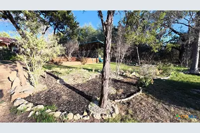 901 Deertrail Drive, San Marcos, TX 78666 - Photo 37
