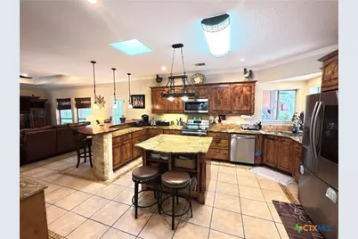 901 Deertrail Drive, San Marcos, TX 78666 - Photo 5