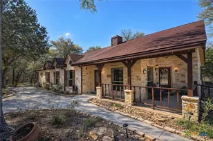 901 Deertrail Dr, San Marcos, TX 78666 - Photo 1