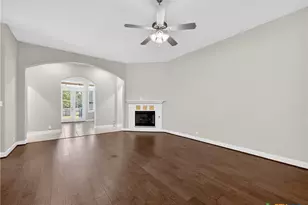 407 Mission Hill Run, New Braunfels, TX 78132 - Photo 9