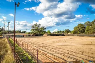 345 Laguna Rd, Bandera, TX 78003 - Photo 29