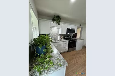 2109 W Ave. B, Temple, TX 76504 - Photo 1