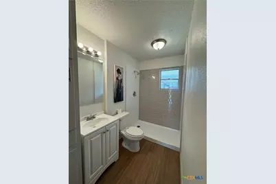 2109 W Ave. B, Temple, TX 76504 - Photo 11