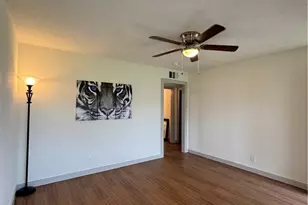 2109 W Avenue B, Temple, TX 76504 - Photo 13