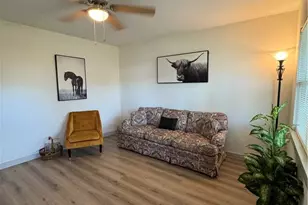 2109 W Avenue B, Temple, TX 76504 - Photo 5