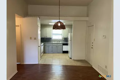 215 Robertstown Road, Copperas Cove, TX 76522 - Photo 5